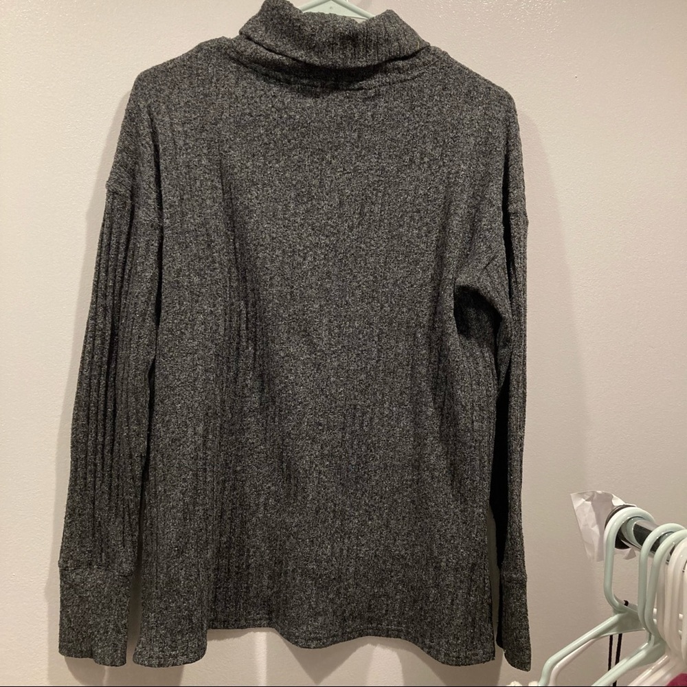Athleta Turtle Neck - Picture 2 of 3
